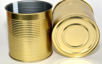 Что можно сделать с ребёнком  из жестяной банки