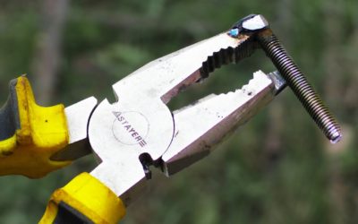 Самоделка из  ОБЫЧНЫХ ПЛОСКОГУБЦЕВ