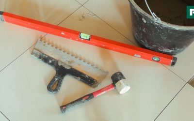 Укладываем крупноформатную плитку. Строительные лайфхаки //FORUMHOUSE