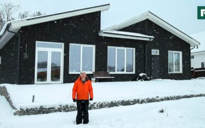 Черный дом на берегу залива // FORUMHOUSE