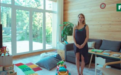 Много природы и немного Бали… Интерьер в чёрно-горчичном доме // FORUMHOUSE