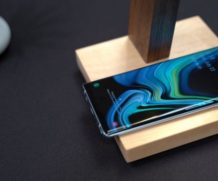 Настольная лампа с беспроводной зарядкой