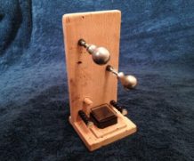 Приспособление для прокрашивания ленты пишущей машинки