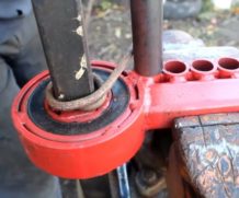 Простая и надежная машина для холодной ковки