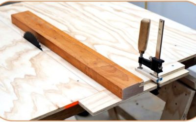 Простой самодельный упор для циркулярной пилы