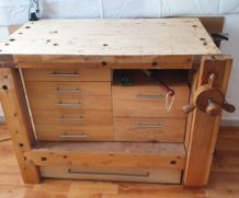 Разборной верстак из вторичной древесины